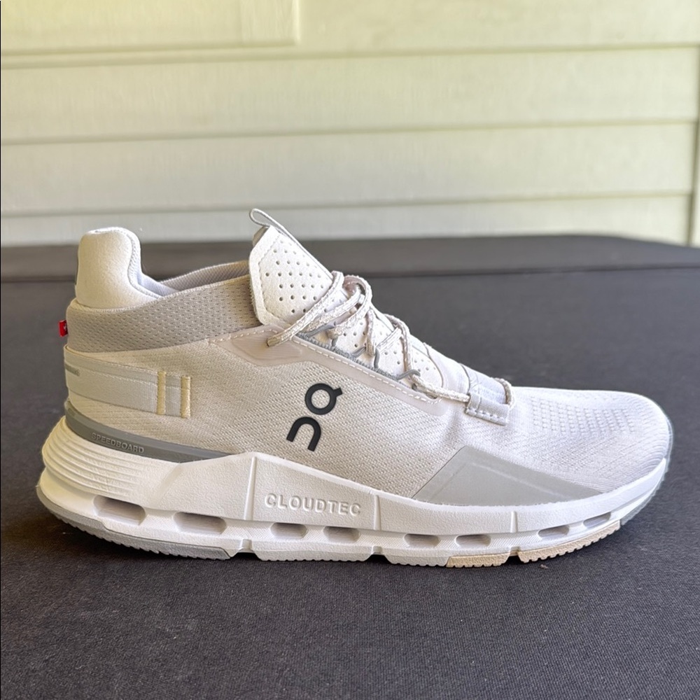 On Running Cream Cloudtec Sneakers